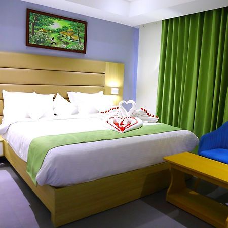 Abhayaa Hotel Visakhapatnam Zewnętrze zdjęcie