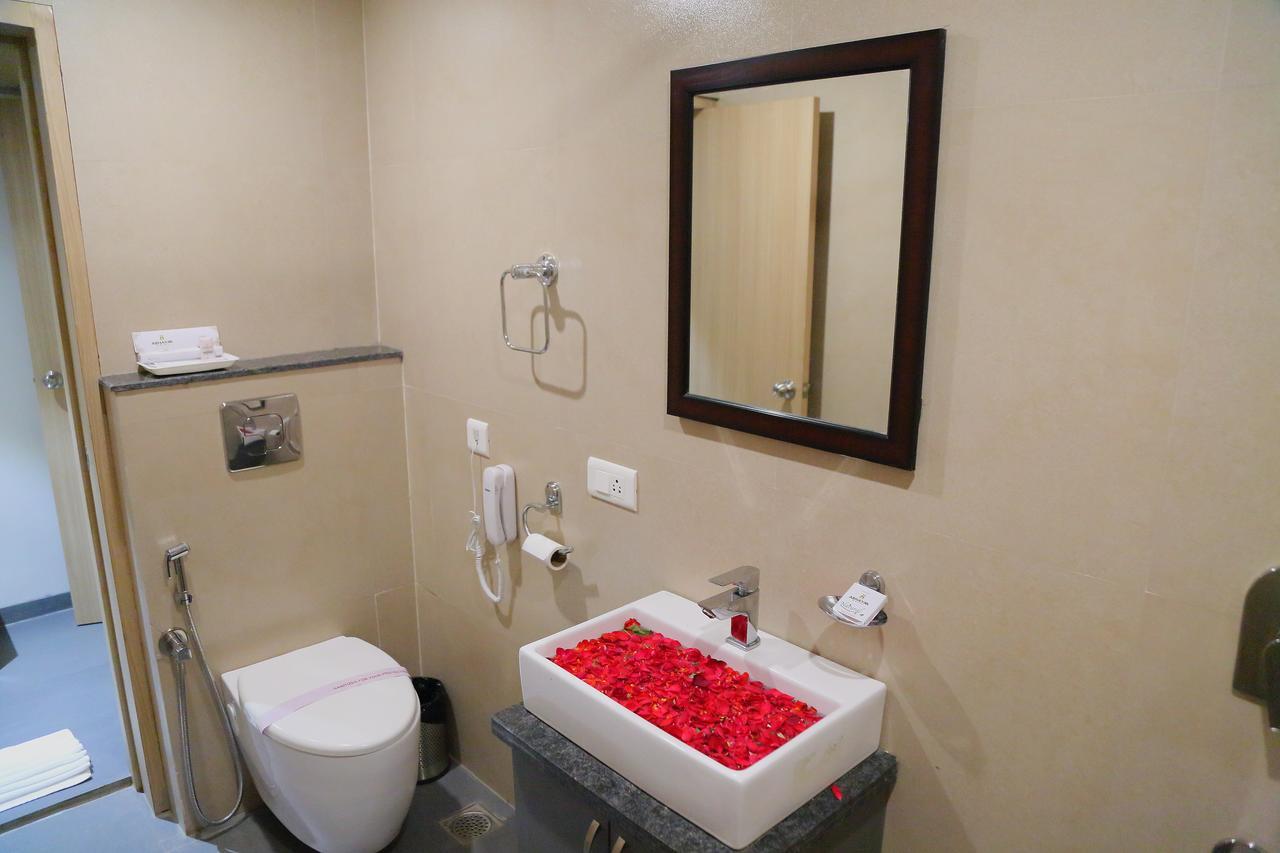 Abhayaa Hotel Visakhapatnam Zewnętrze zdjęcie