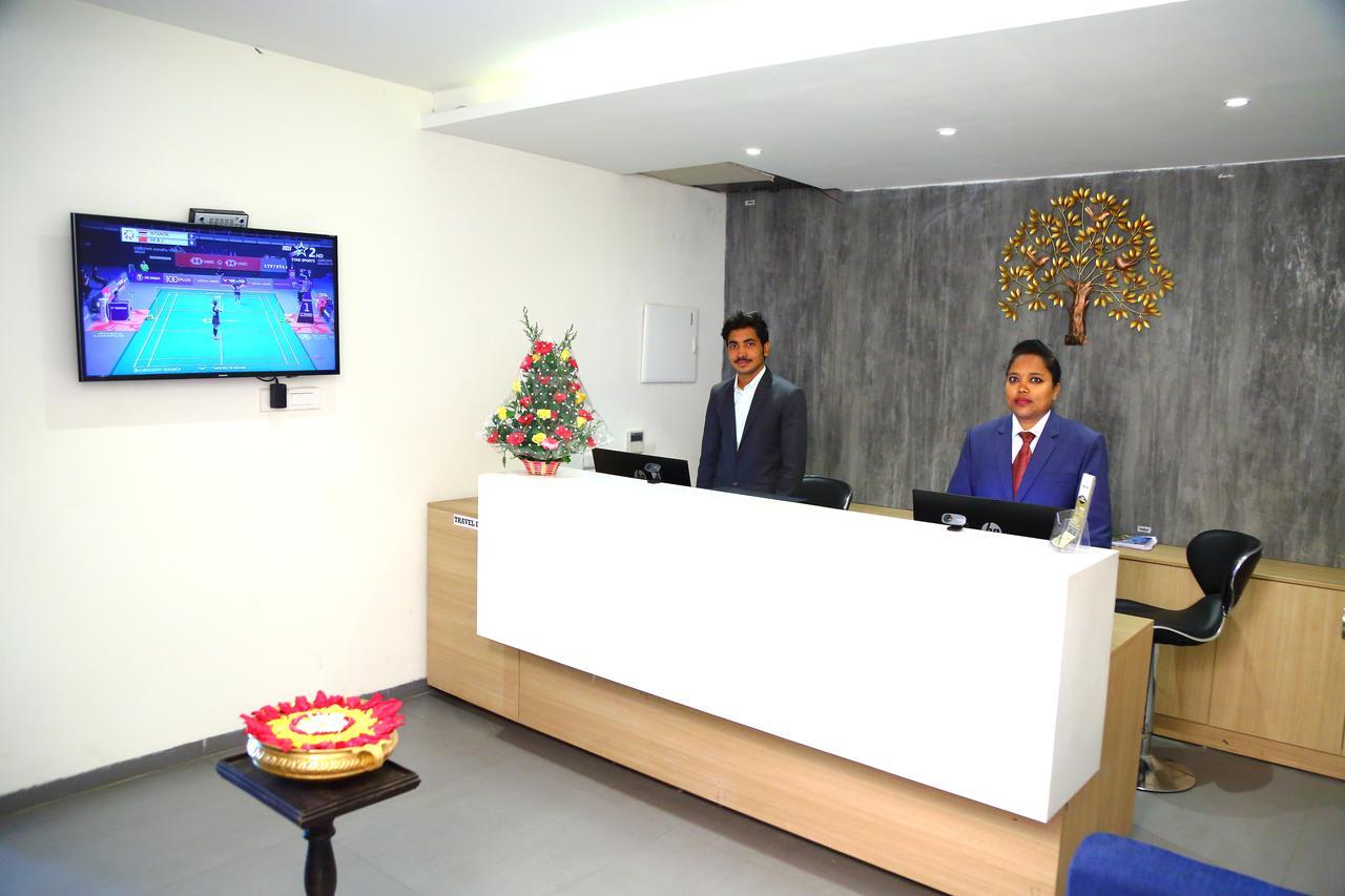 Abhayaa Hotel Visakhapatnam Zewnętrze zdjęcie